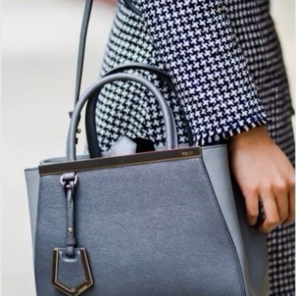 Genuine Fendi 2Jours Medium‑Large Tote Very Good Condition (Dust Bag Included) - Picture 5 of 13